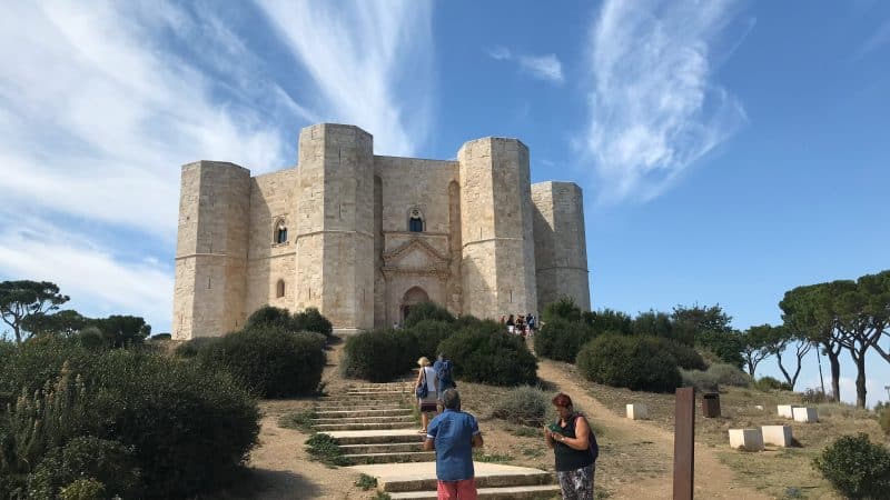 Blick auf das Weltkulturerbe Castel del Monte in Apulien