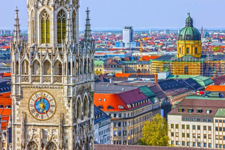 A village of millions and a cosmopolitan city with a heart – Munich likes you!