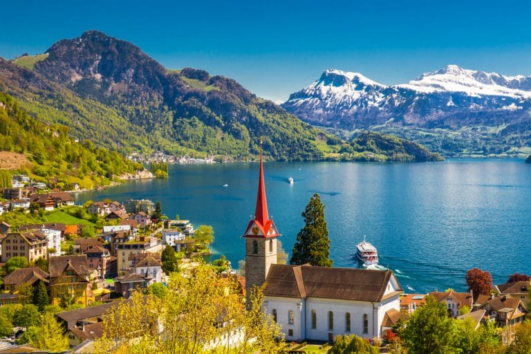 Lake Lucerne, the natural pearl in Switzerland