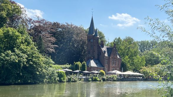 Minnewaterpark in Brügge im August 2024