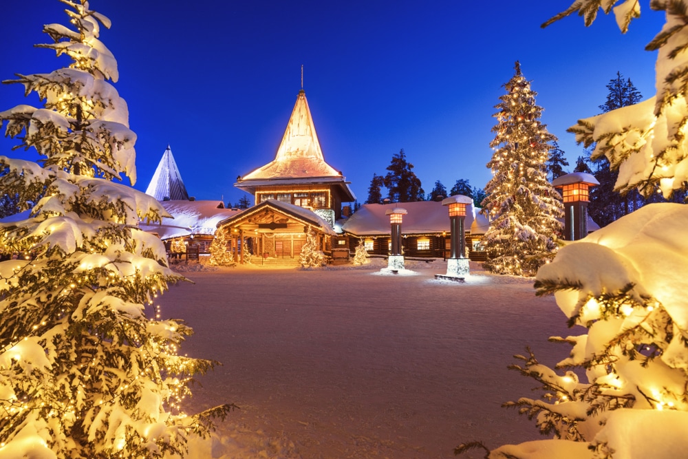 Das Weihnachtsdorf in Rovaniemi im finnischen Lapppland