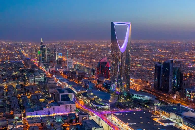 Riyadh – Gigantism the edge of the great desert