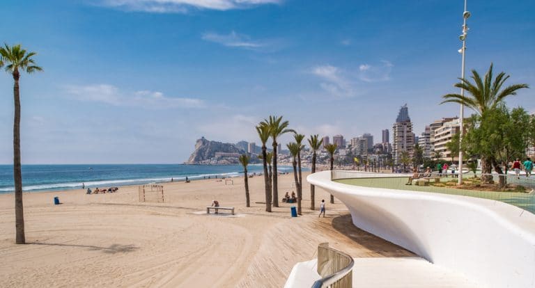 Benidorm: Urlaub mit allen aufregenden Details an der Costa Blanca