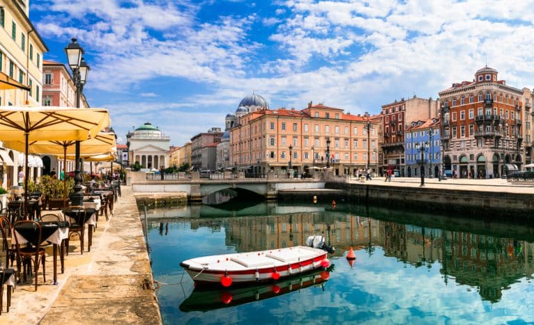 Triest: Die urige italienische Stadt mit wienerischem Charme