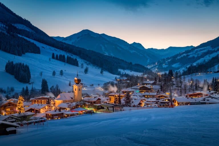 Saalbach-Hinterglemm: Winter sports, hiking, mountain panoramas