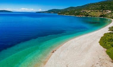 Strand Agios Dimitrios (Saint Demetrios) auf der Insel Alonnisos