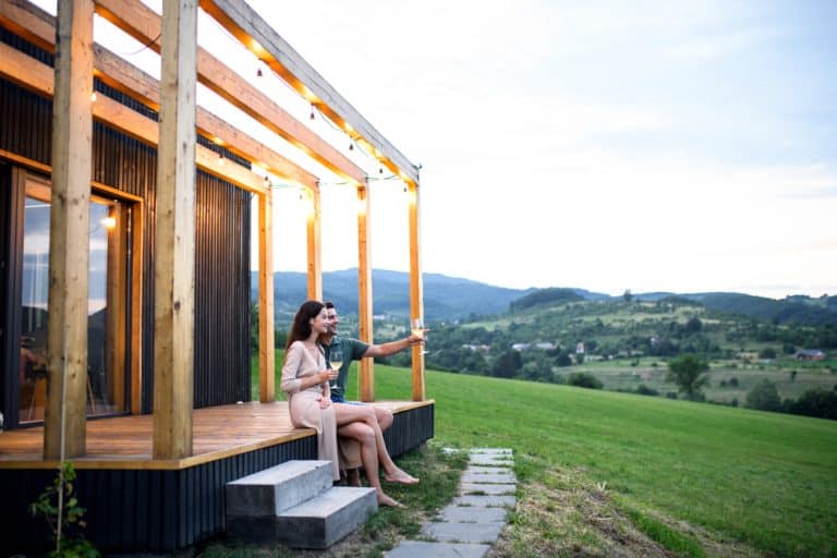 Special holiday experiences: Test life in a tiny house on holiday