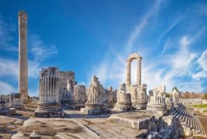 Alter Tempel von Apollo in der Stadt Didim