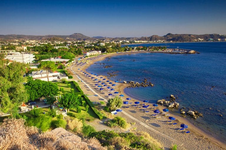 Faliraki on Rhodes: Bathing fun and ancient thermal baths