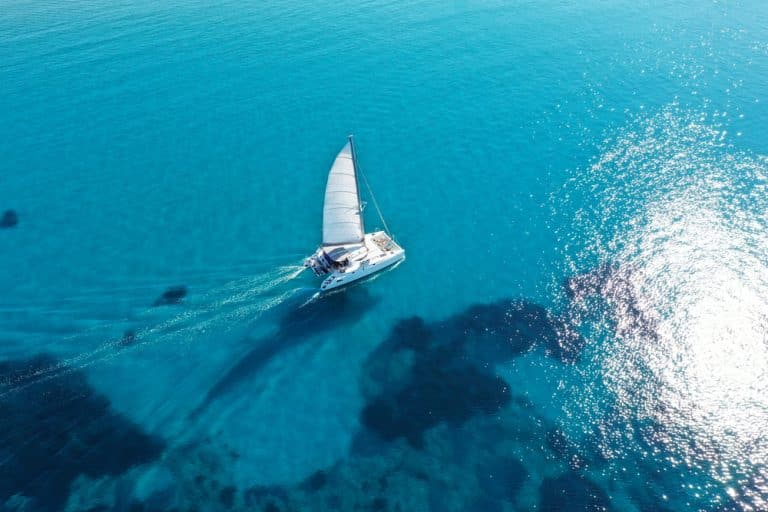 katamaran urlaub mittelmeer