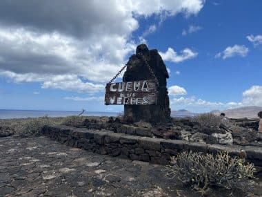 Eingang Cuevas de los Verdes