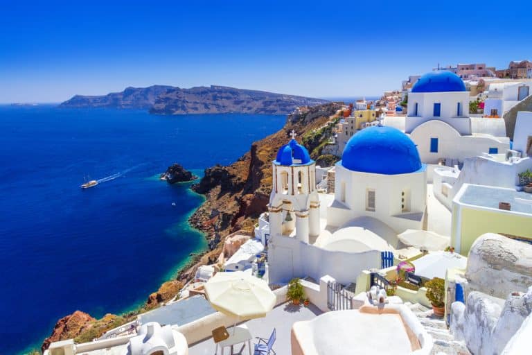 Exploring the wonders of Santorini: a comprehensive guide