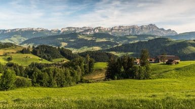 Appenzellerland mit Alpstein und Saentis, Kanton Appenzell Innerrhoden, Schweiz