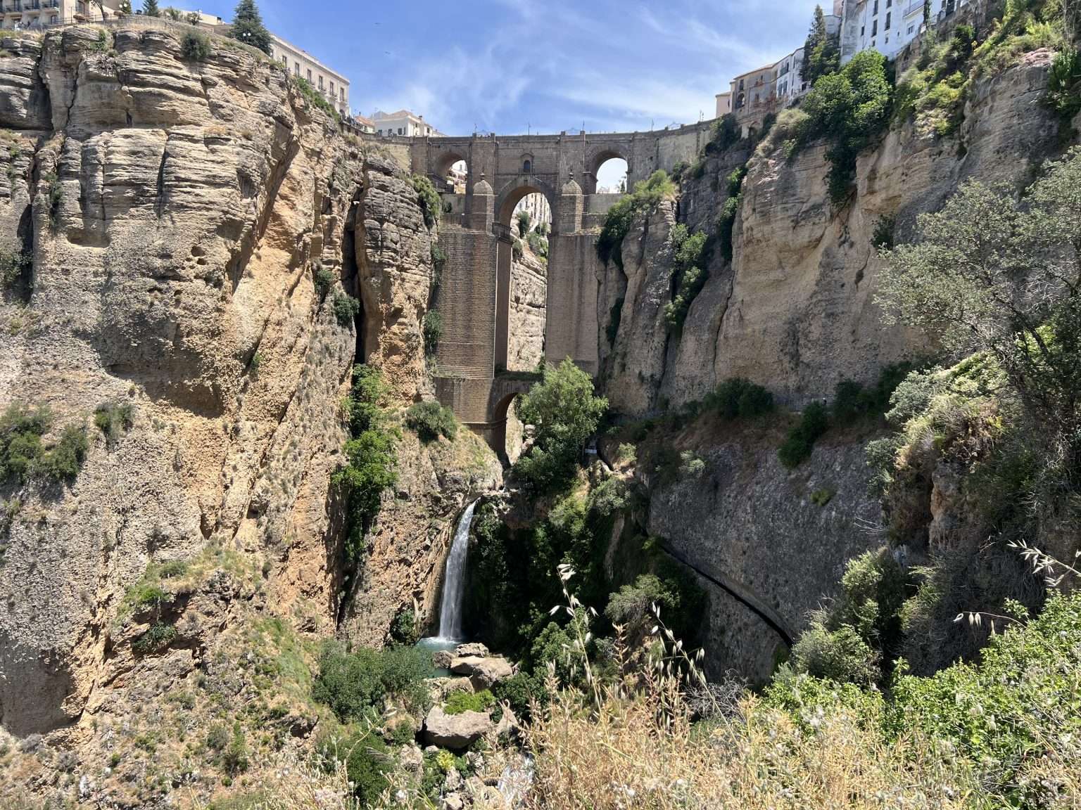 Ronda Eine historische Stadt mit atemberaubender Schlucht