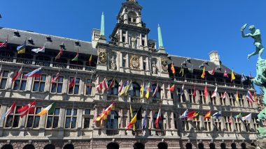 Rathaus (Stadhuis) von Antwerpen im Jahr 2024