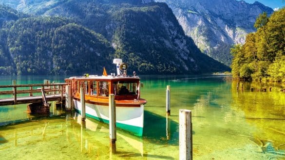 Der Königsee in Bayern bei den Berchtesgadener Alpen