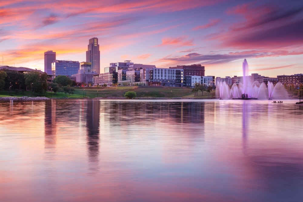 Die Skyline in der Innenstadt von Omaha in Nebraska