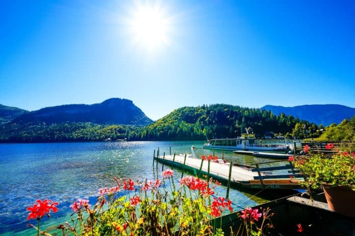 Landschaft am Altaussee im Salzkammergut.