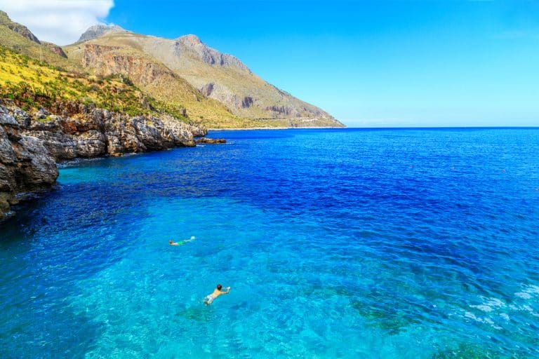 Sardinien vs. Sizilien – Welche italienische Insel passt besser zu dir?