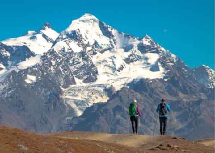 Beschneite Berge in Georgien