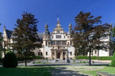 Blick auf den Palast des Gouverneurs von Metz im Kaiserviertel im Renaissance-Revival-Architekturstil