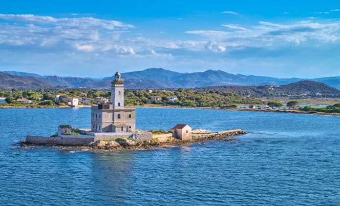 Leuchtturm am Eingang des Golfs von Olbia