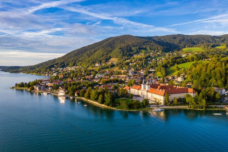 Der Tegernsee – Natur, Kultur und alpiner Genuss am Fuß der Bayerischen Alpen