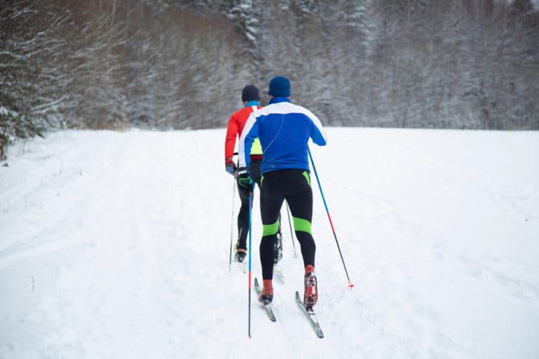 Wie du Ski-Klamotten für wechselndes Wetter auswählst